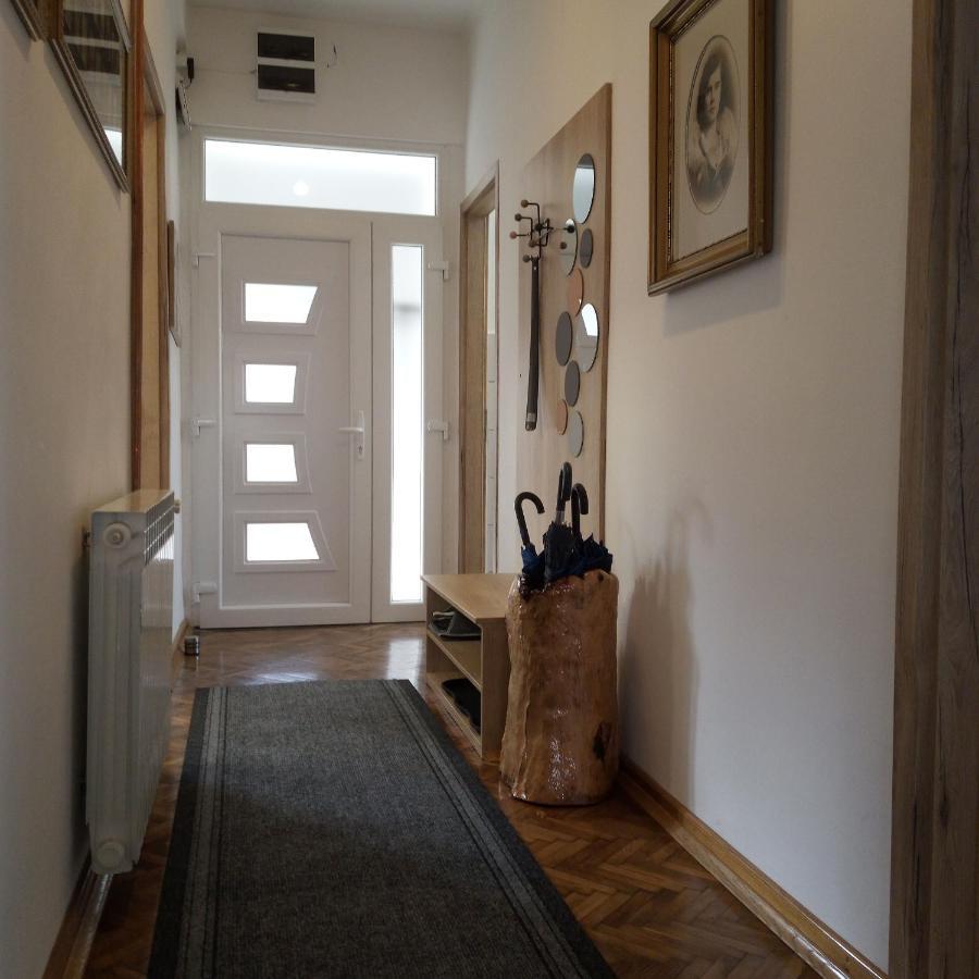 Apartman Tince Delnice Buitenkant foto